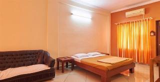 Woodside Hotel Mangalore Esterno foto